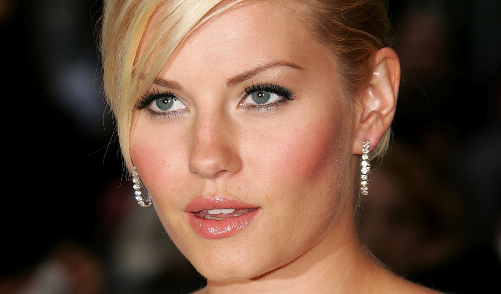 Elisha Cuthbert